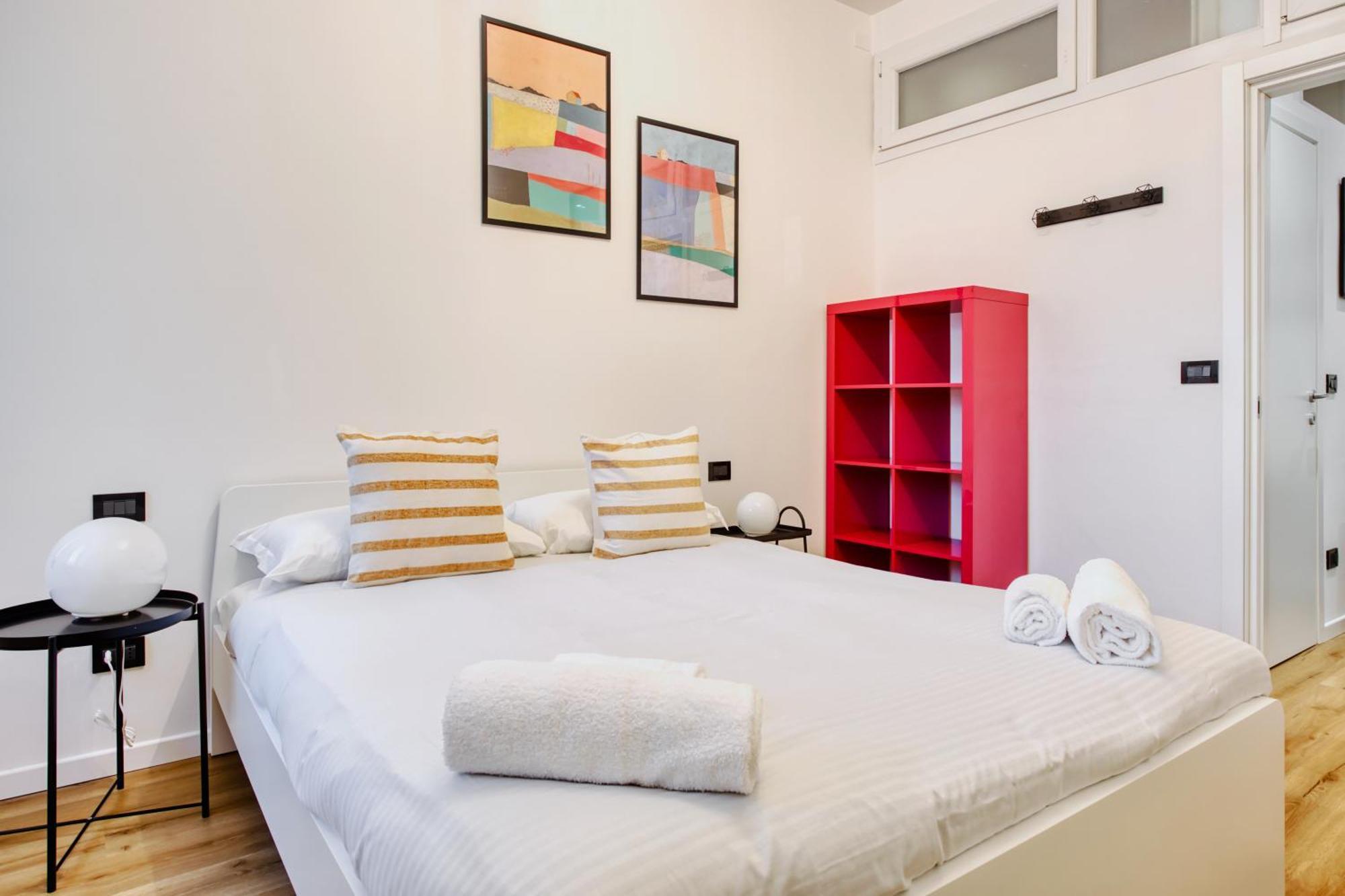 Joivy Elegant & Modern In Isola District *