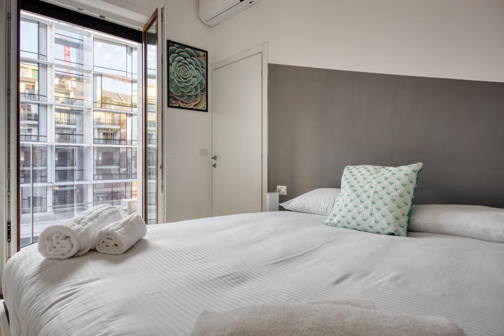 Joivy Elegant & Modern In Isola District * Milan